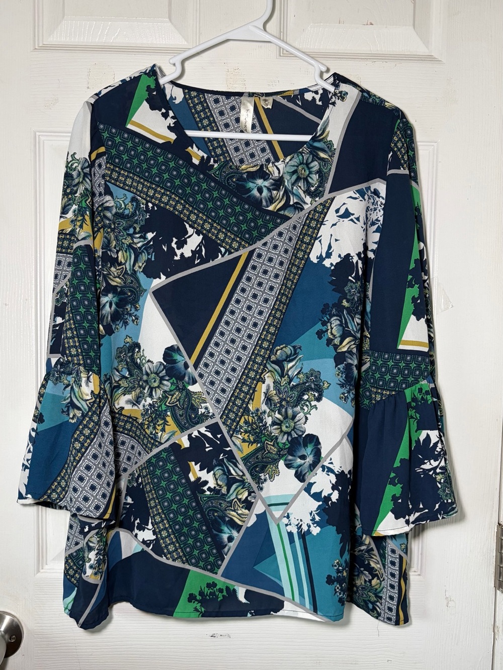 Tacera Blue, Green & White Geometric Floral Tunic Sz XL